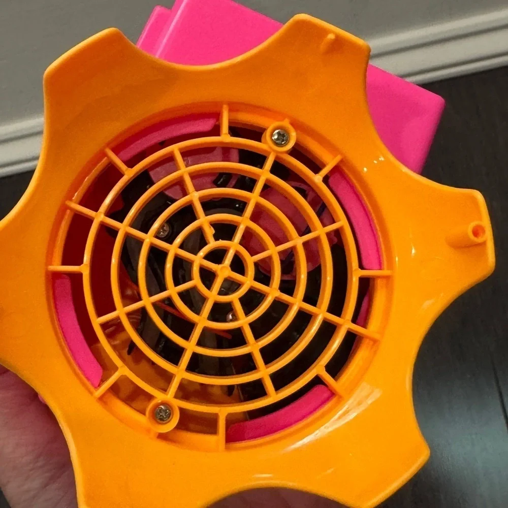 NWOT Fubbles Pink and Orange Auto Bubble Maker for Kids Toddlers Babies